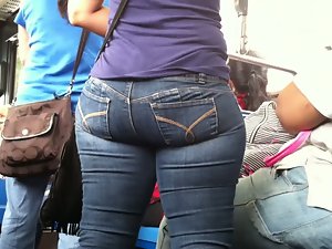 Candid Latina Naughty butt on NYC Bus 2