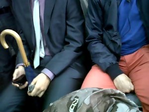 BIG BULGES tres bultos gigantes en el tren de barcelona