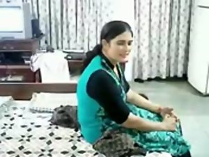 Beauteous matured Punjabi lady shagged by her experienced lover