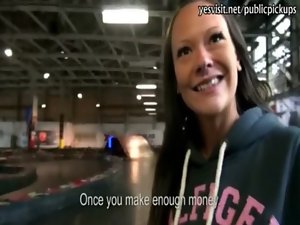 Natural amateur Czech bitch Sandy Ambrosia thumped for money